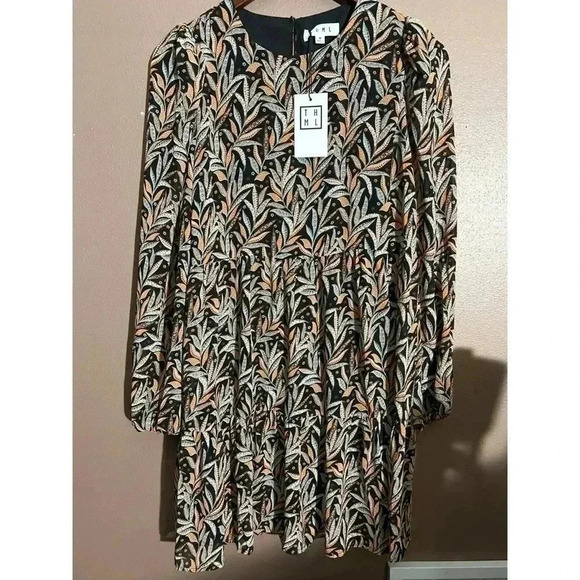 Black and Orange Leaf Pattern Dress - Picture 1 of 3